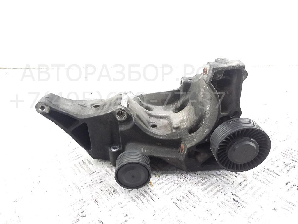 Кронштейн генератора