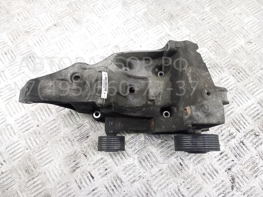 Кронштейн генератора