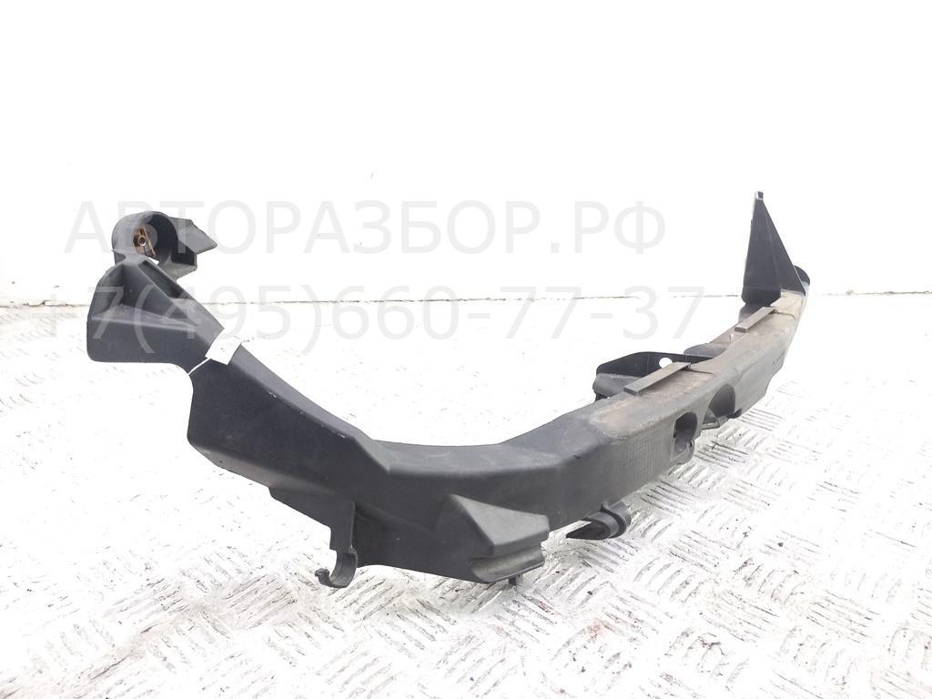 Кронштейн фар правый