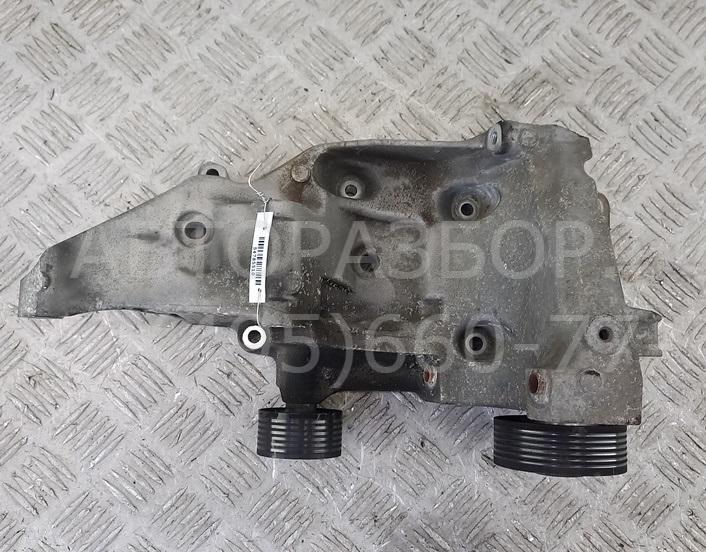 Кронштейн генератора