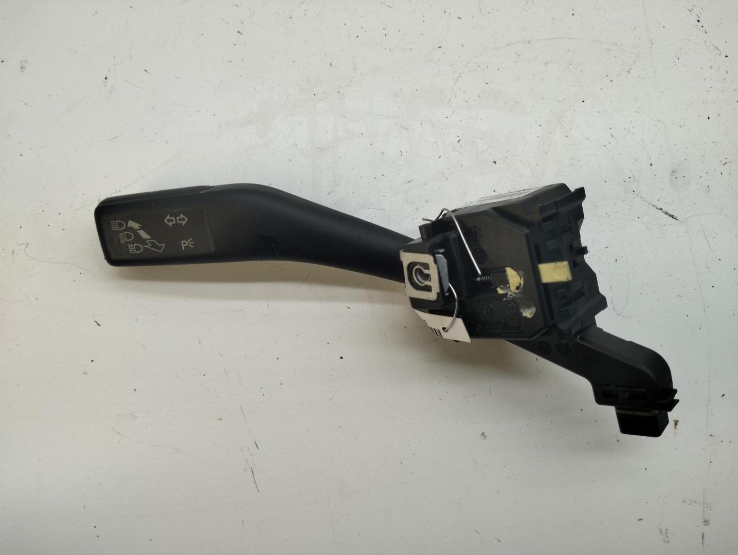 Переключатель поворотов подрулевой