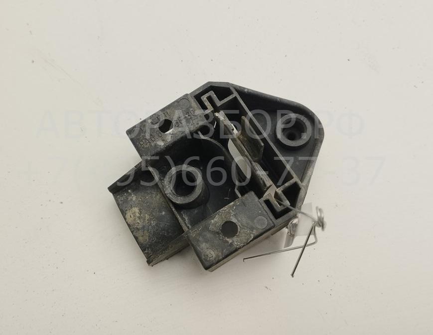 Кронштейн радиатора