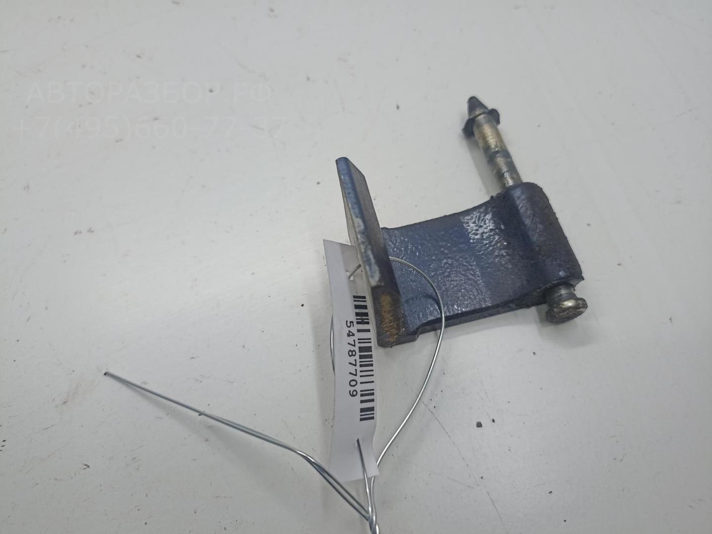 Петля крышки багажника