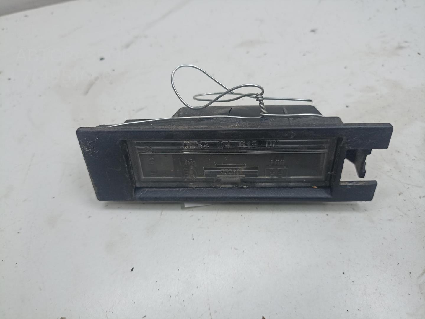 Фонарь подсветки номера