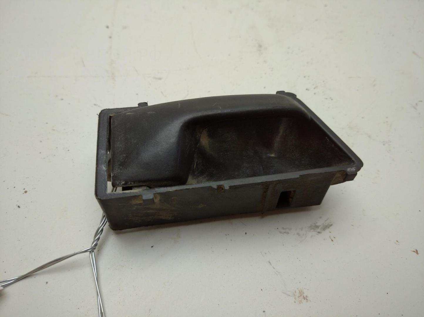 Ручка двери задней внутренняя правая