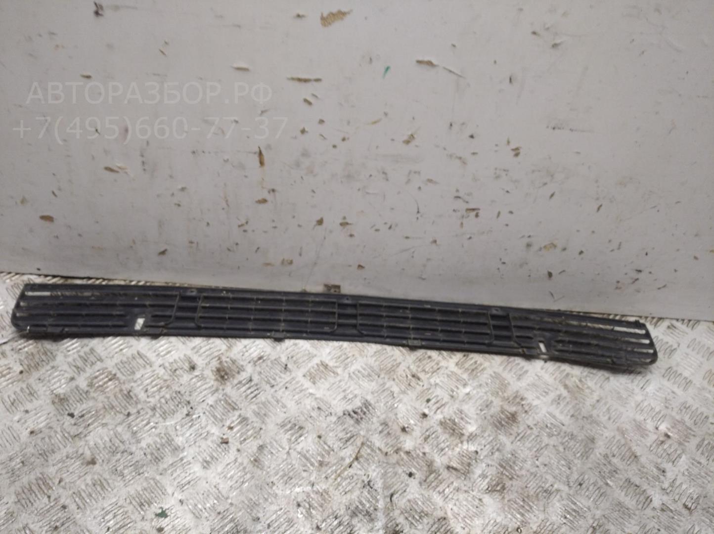 Решетка в капот