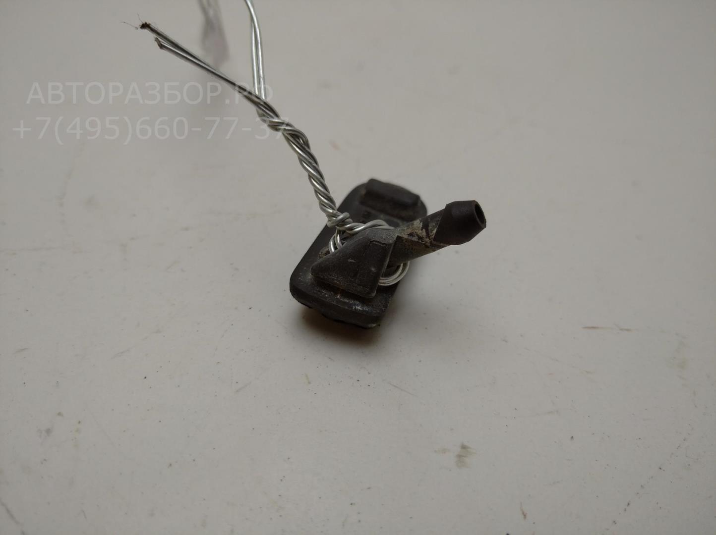 Форсунка омывателя лобового стекла