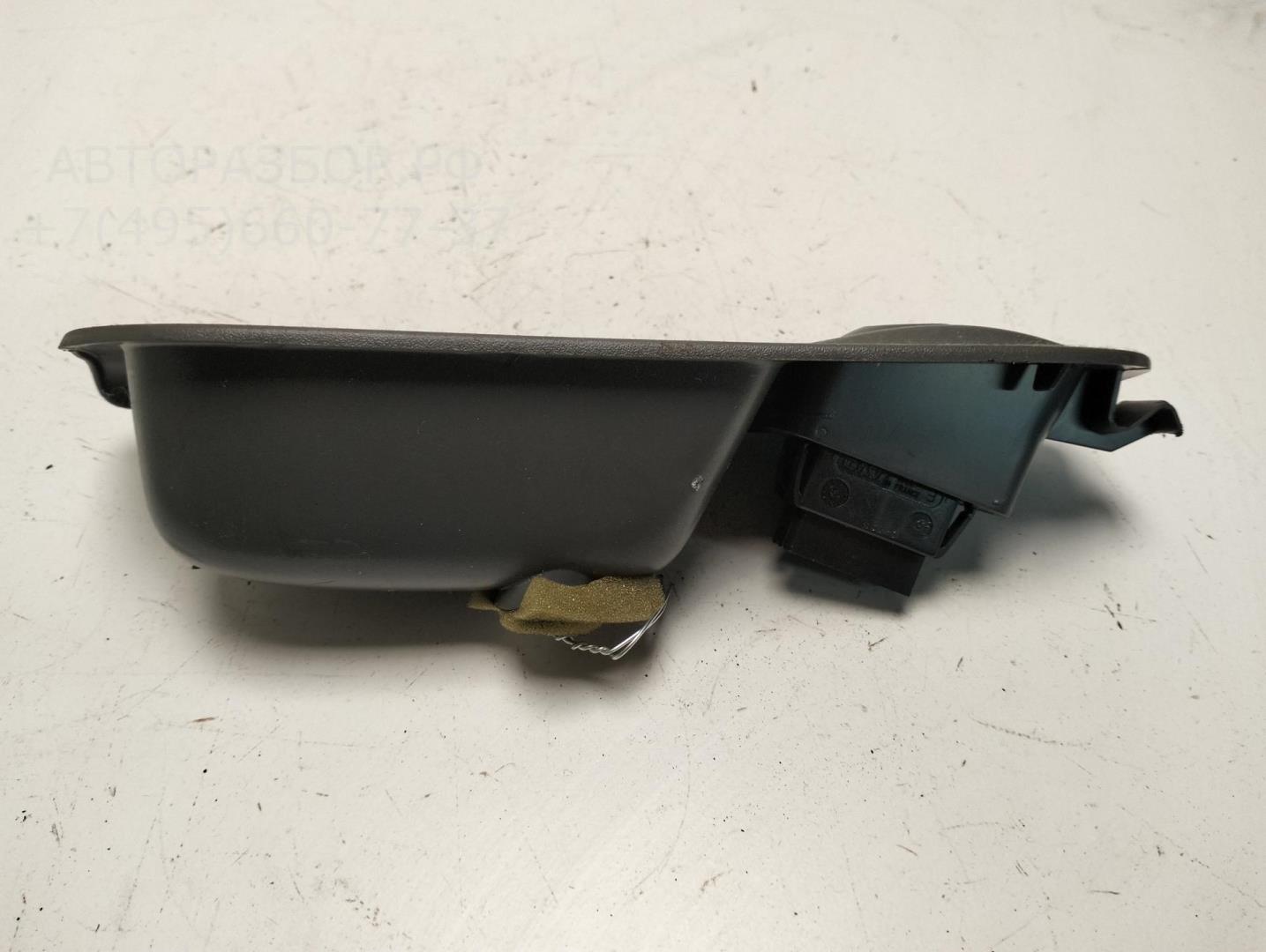 Кнопка стеклоподъемника