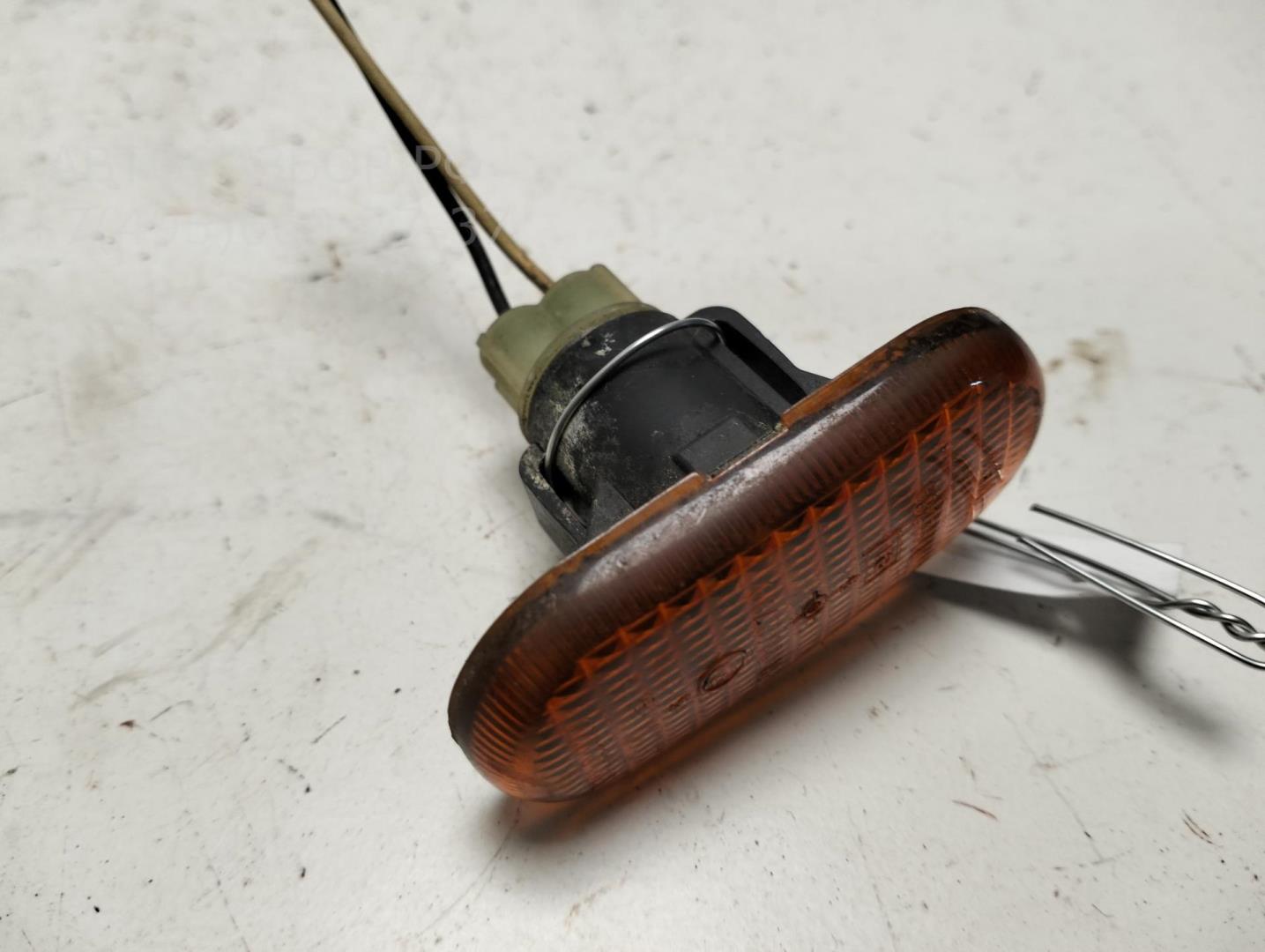 Указатель поворота правый