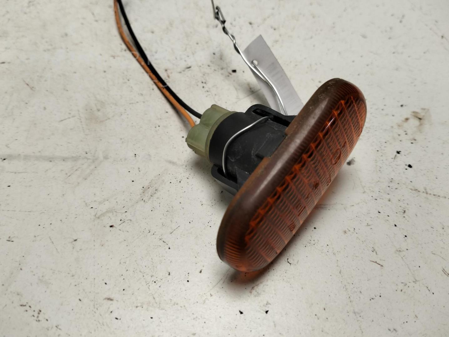 Указатель поворота левый