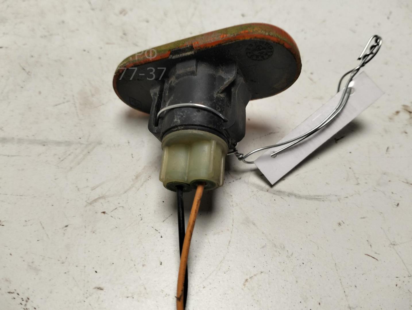 Указатель поворота левый