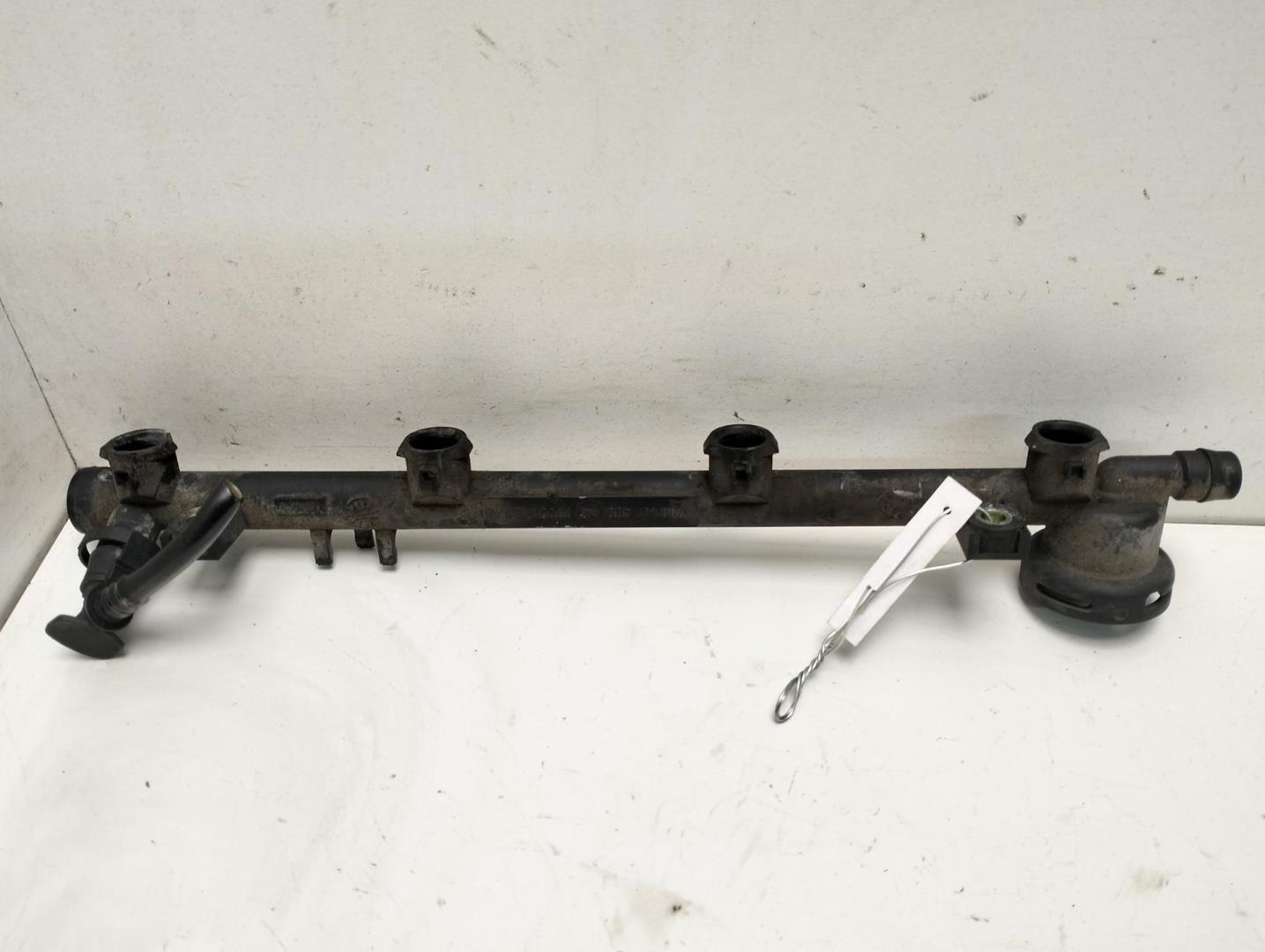 Рейка топливная (рампа)