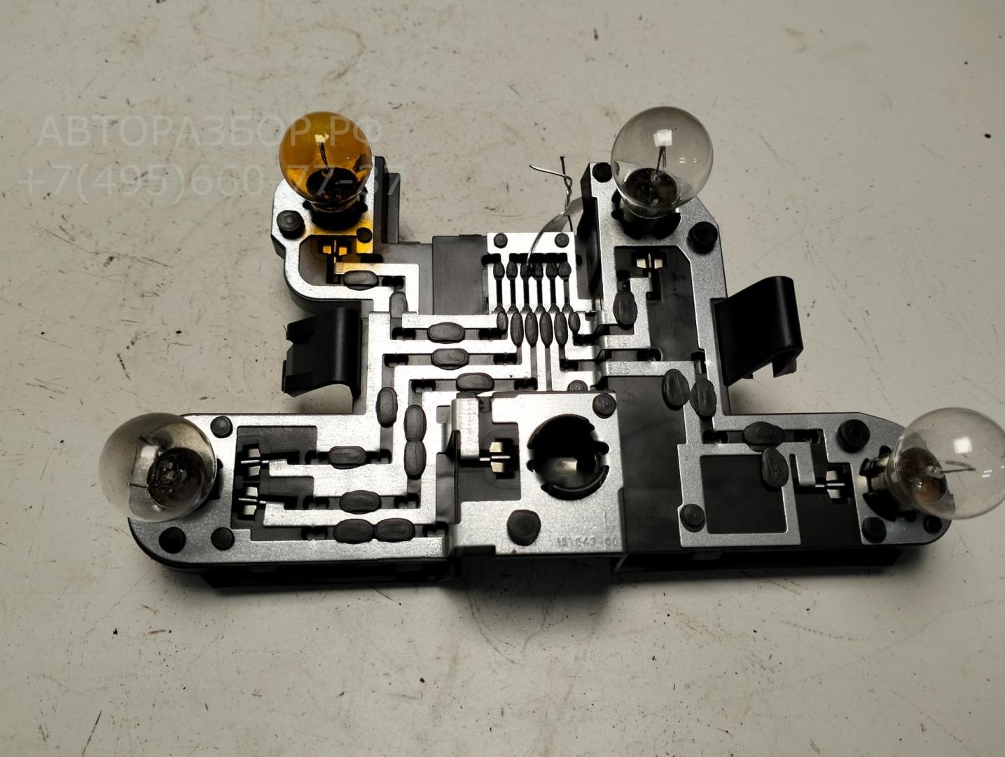 Плата заднего фонаря левого