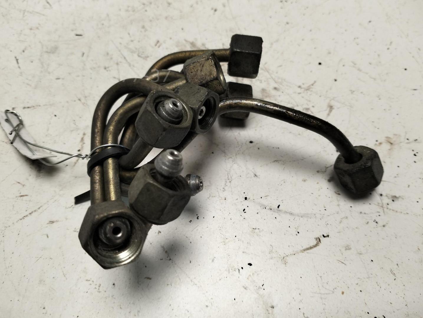 Трубка топливная