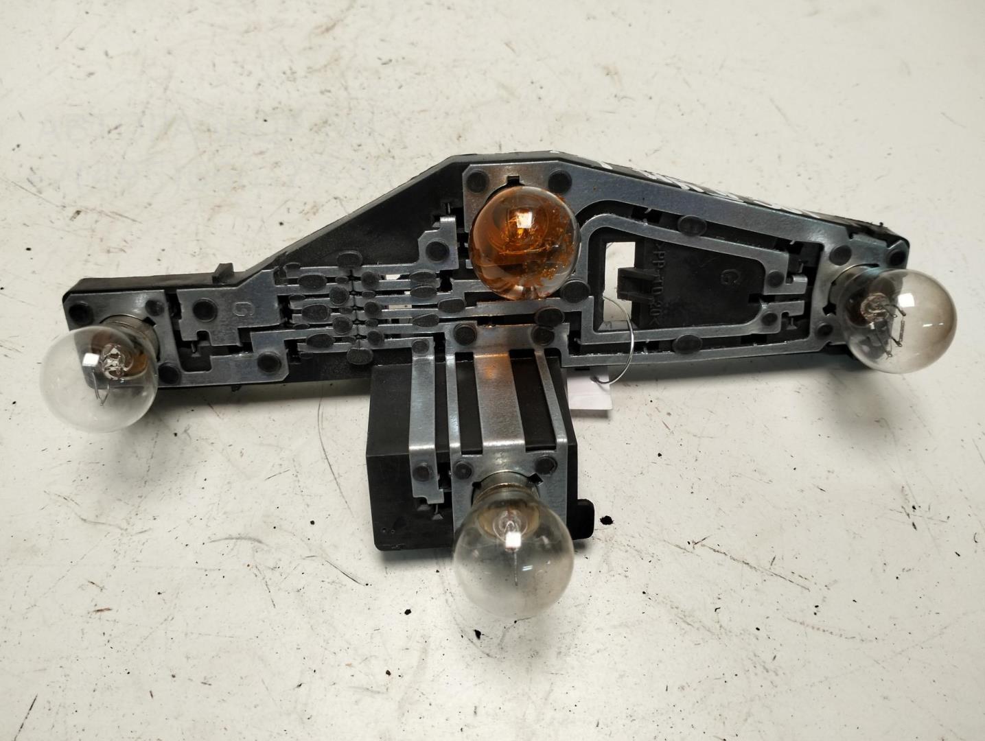 Плата заднего фонаря левого