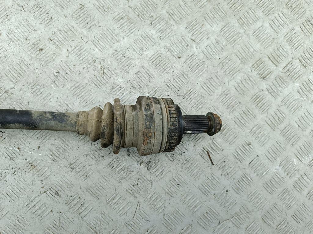 Полуось задняя