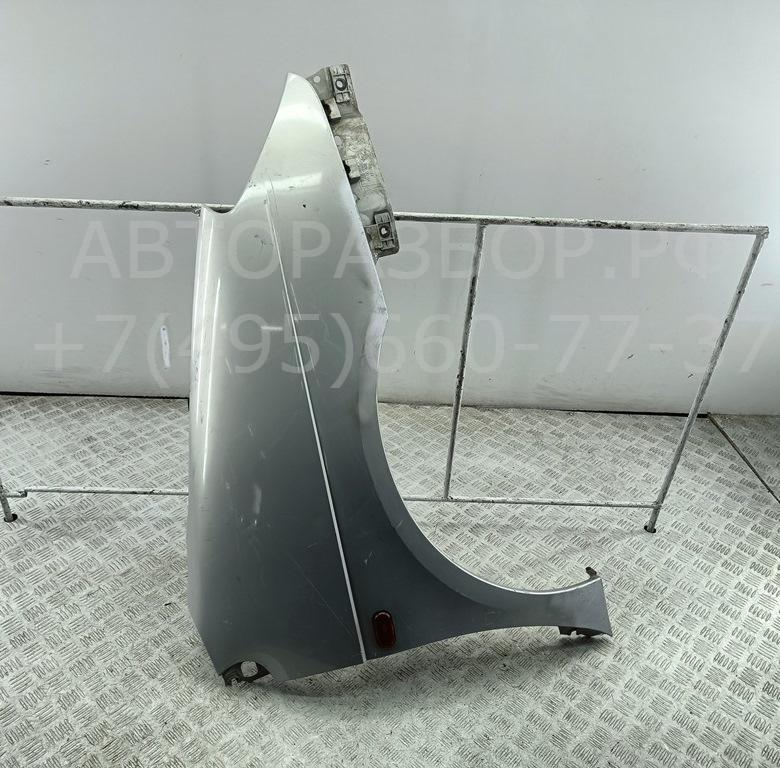 Крыло переднее правое