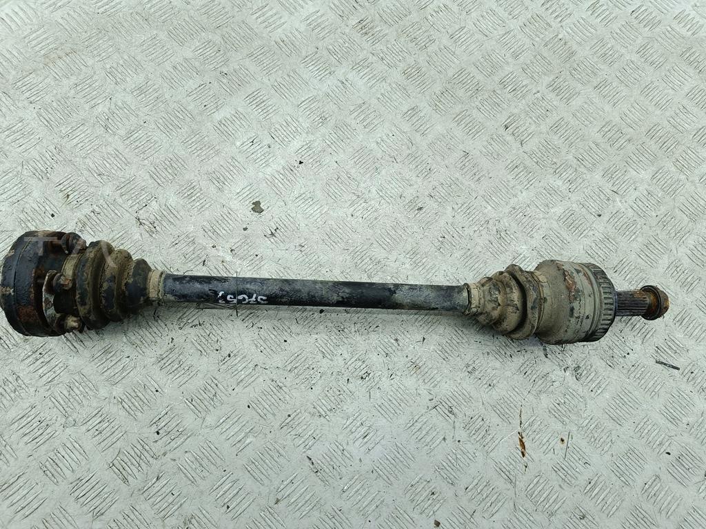 Полуось задняя