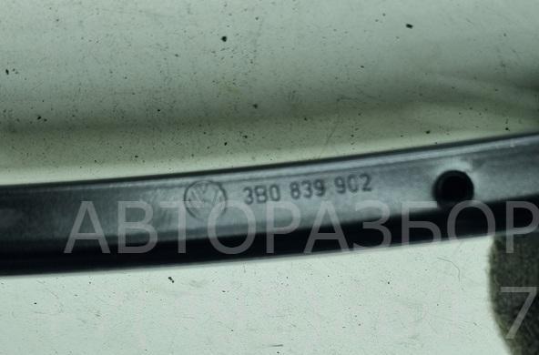 Накладка двери задней правой