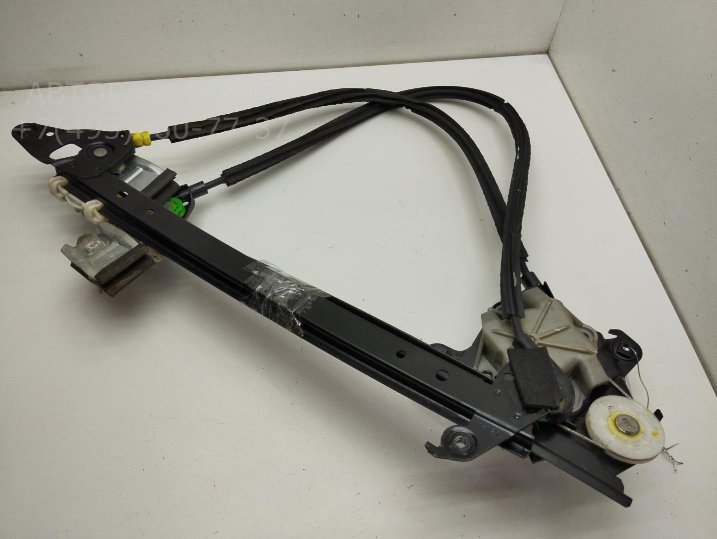 Стеклоподъемник механ. задний правый