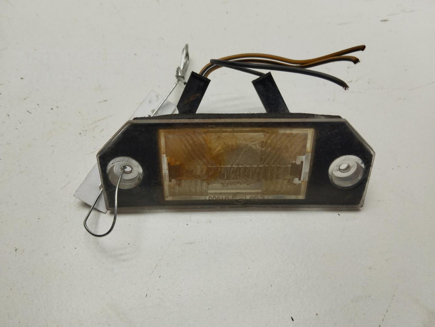 Фонарь подсветки номера