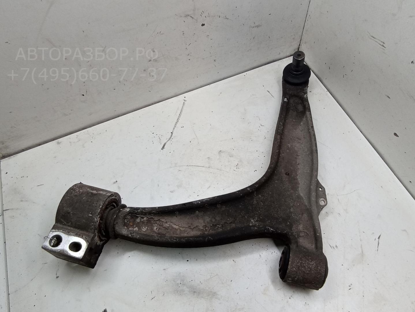 Рычаг передний левый