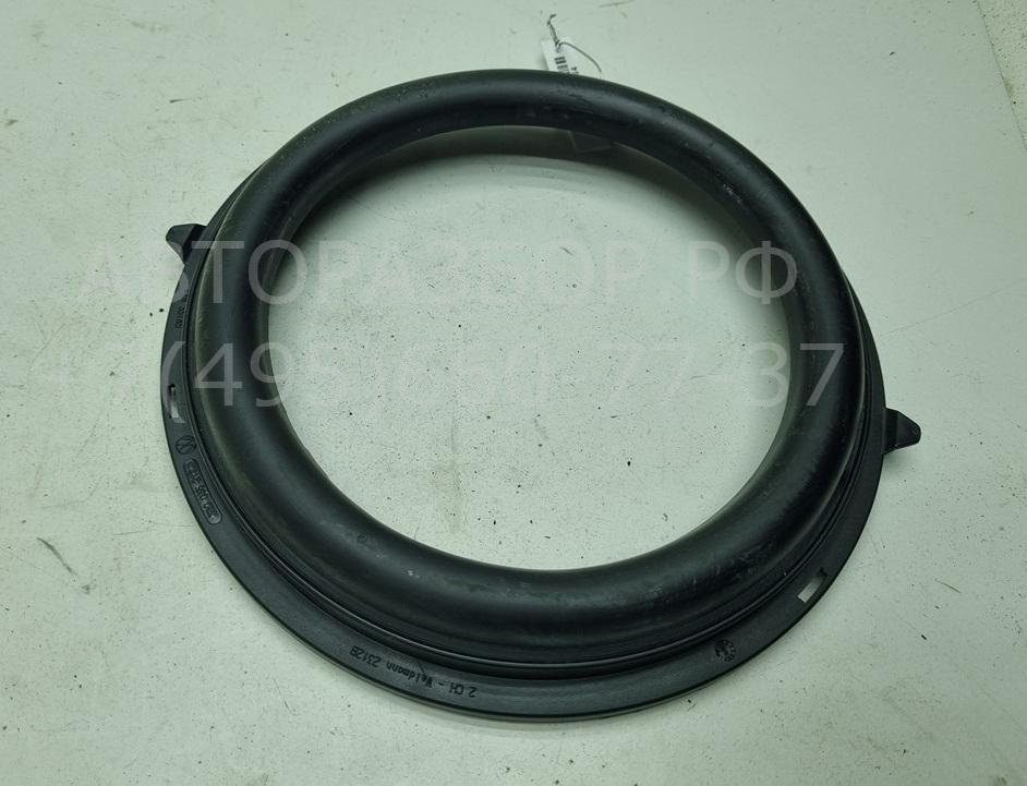 Накладка двери задней правой