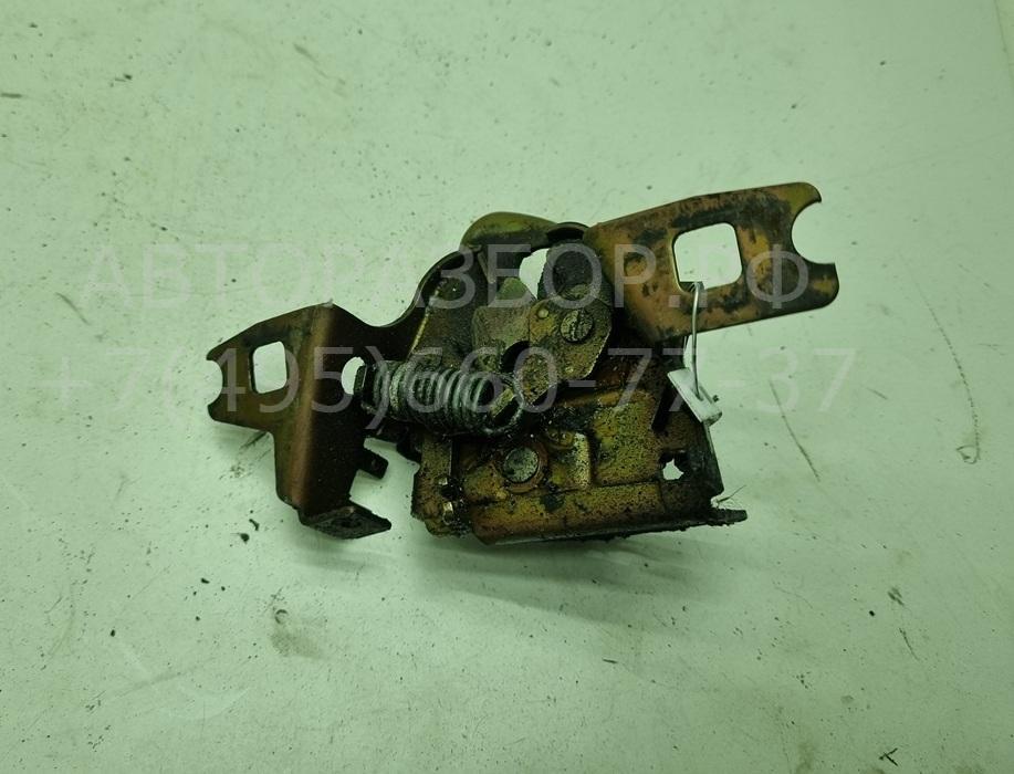 Замок капота