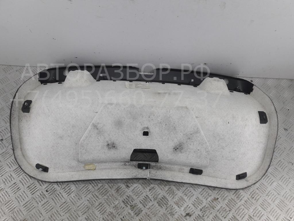 Обшивка крышки багажника