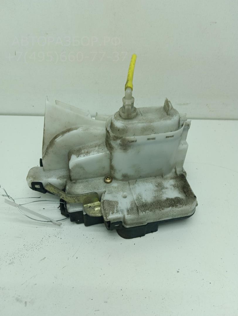 Замок двери задней правой