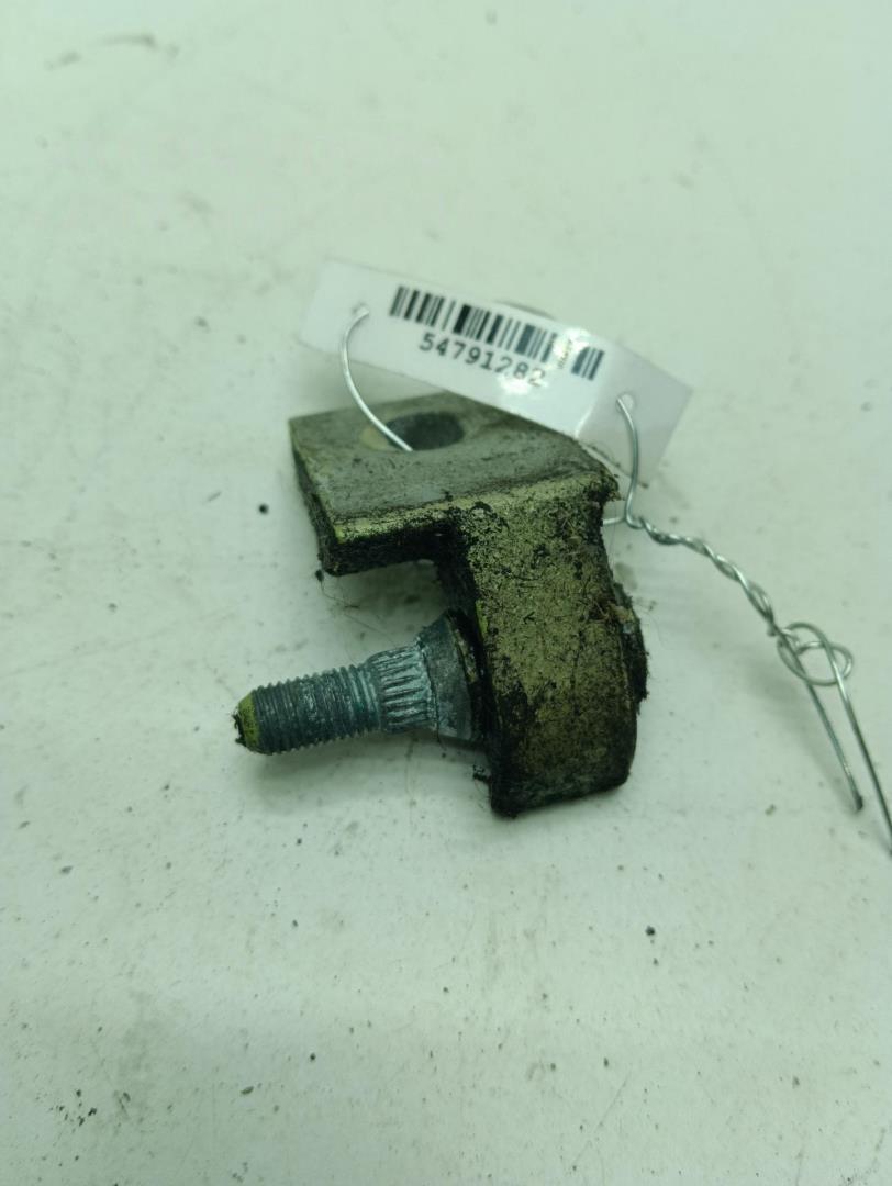 Петля двери