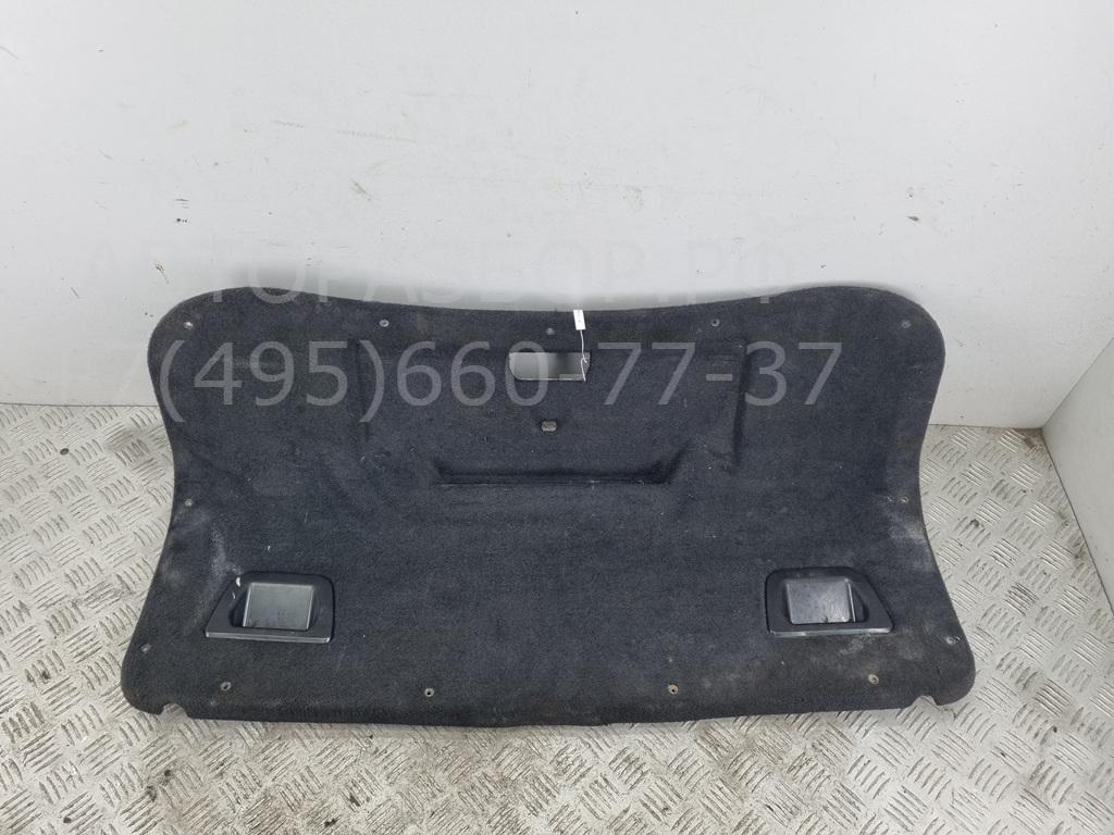 Обшивка крышки багажника