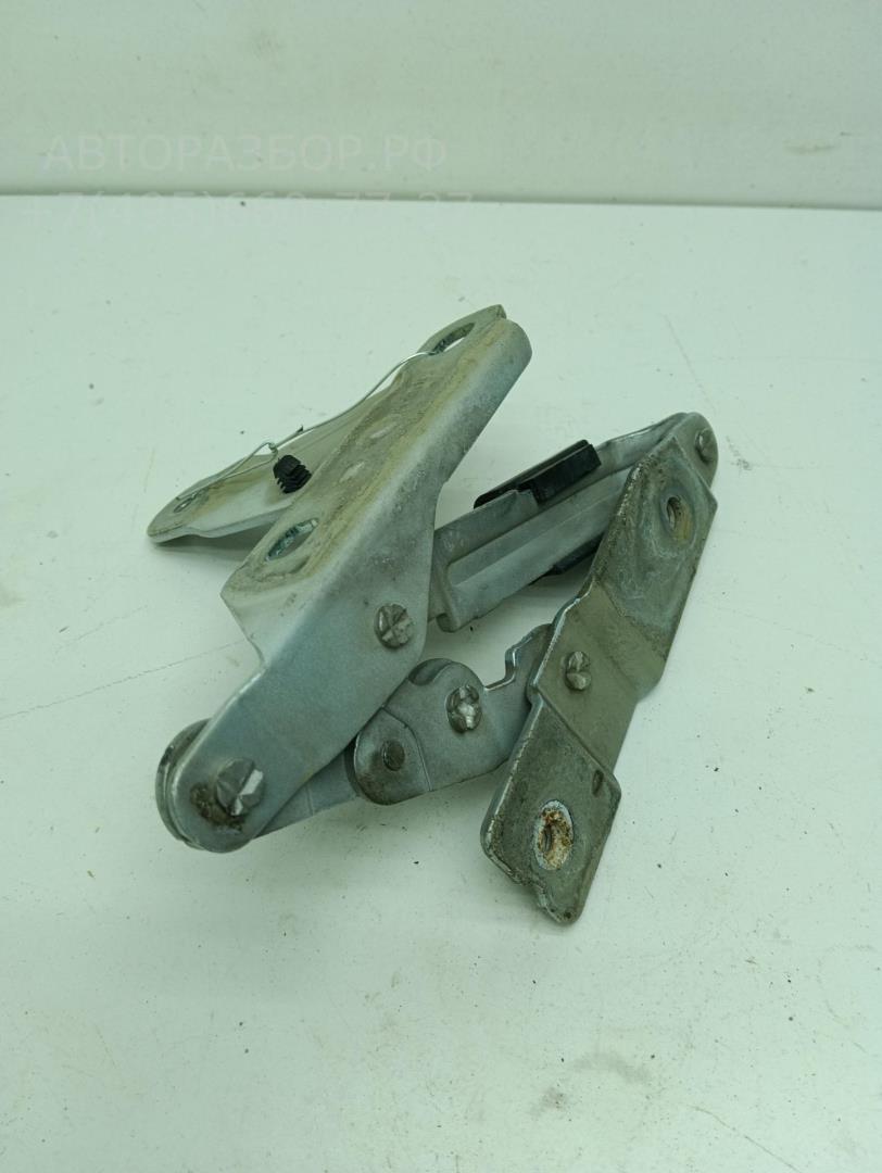 Петля капота правая