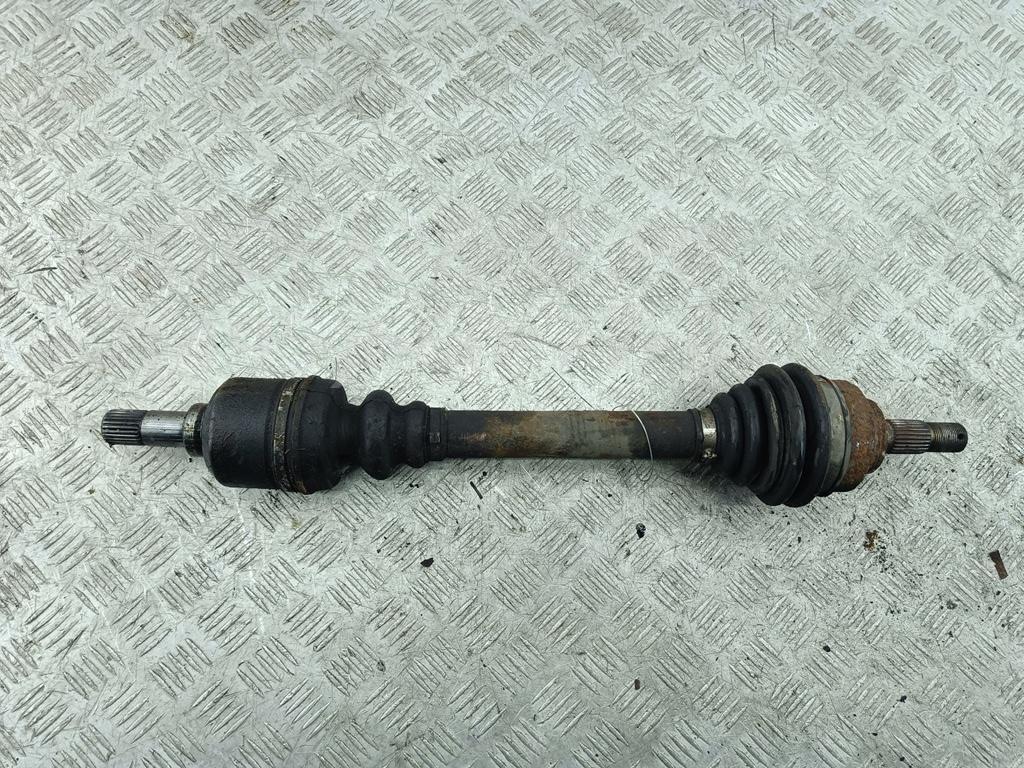 Полуось передняя левая
