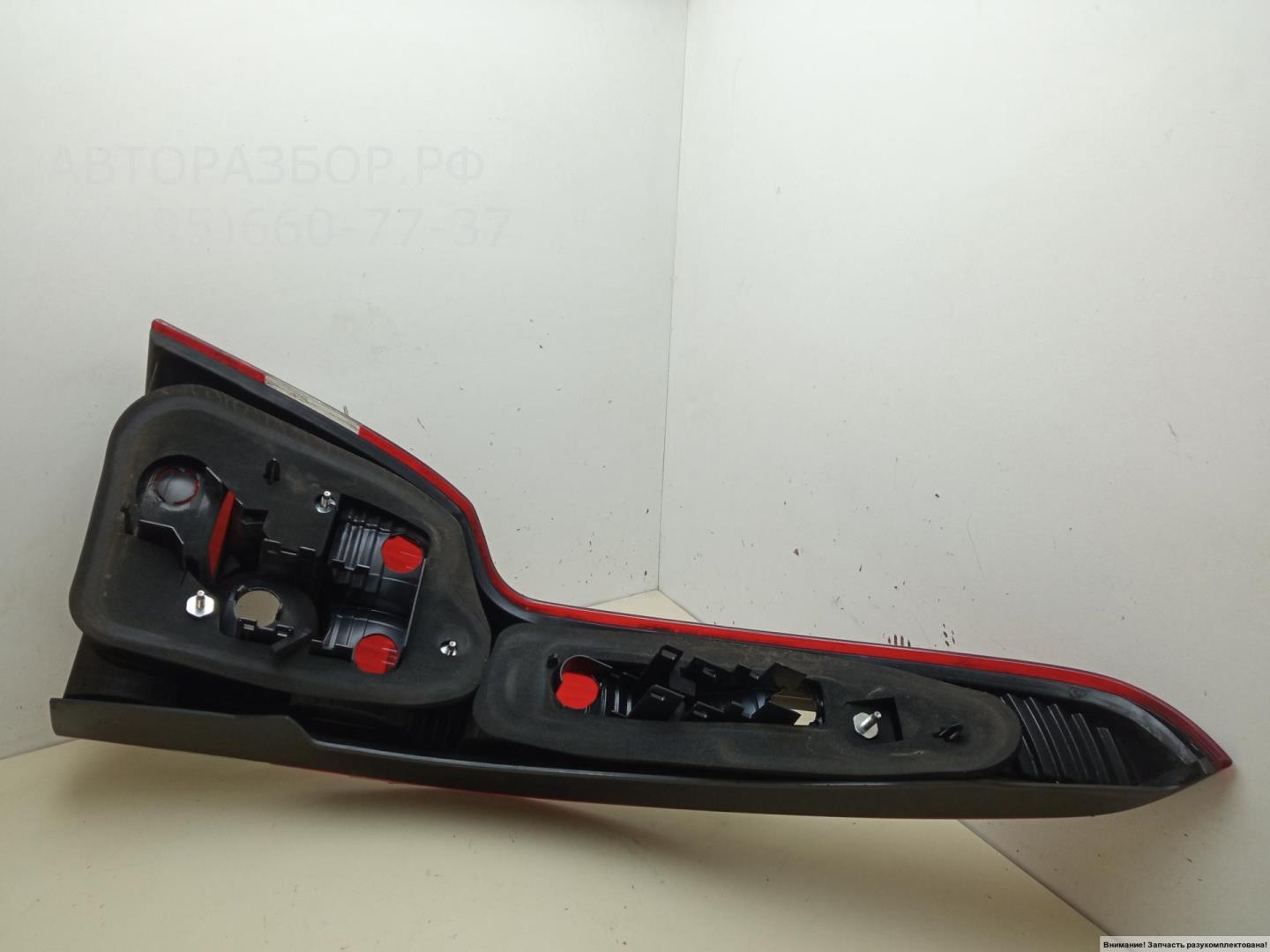 Фонарь задний правый