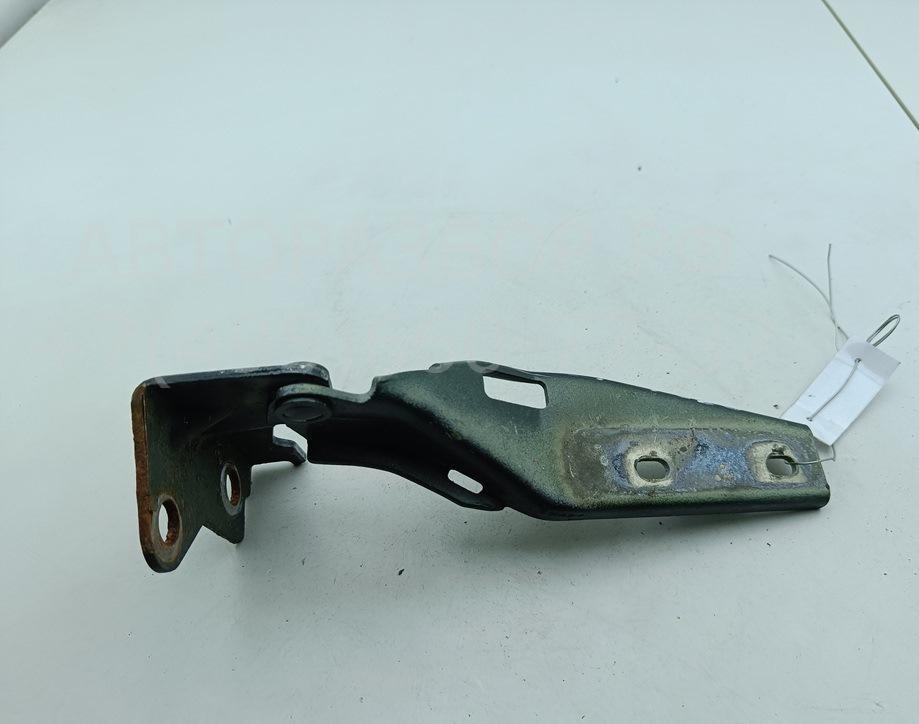 Петля капота левая