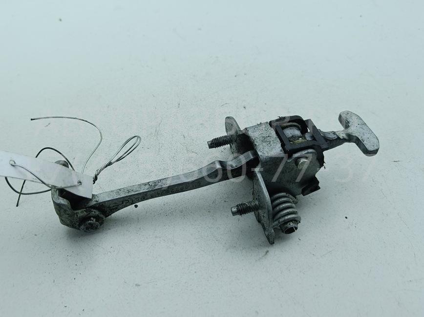 Ограничитель двери