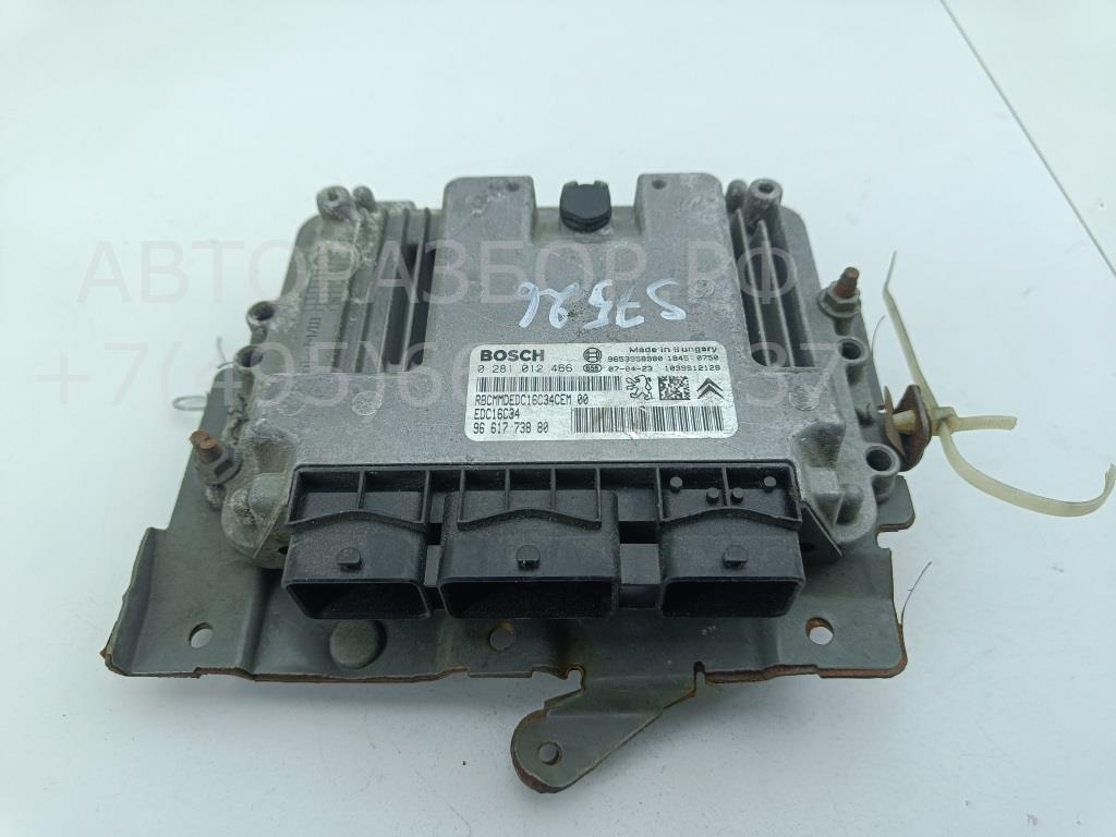 Блок управления двигателем