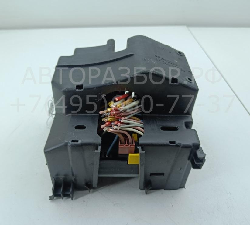 Блок предохранителей