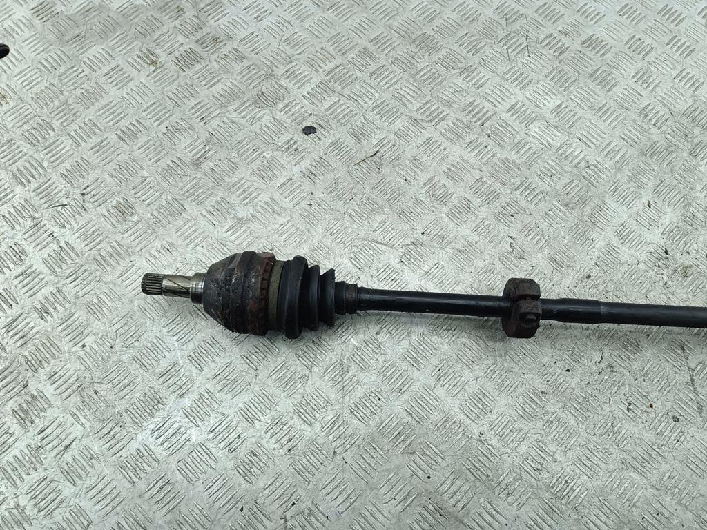 Полуось передняя правая