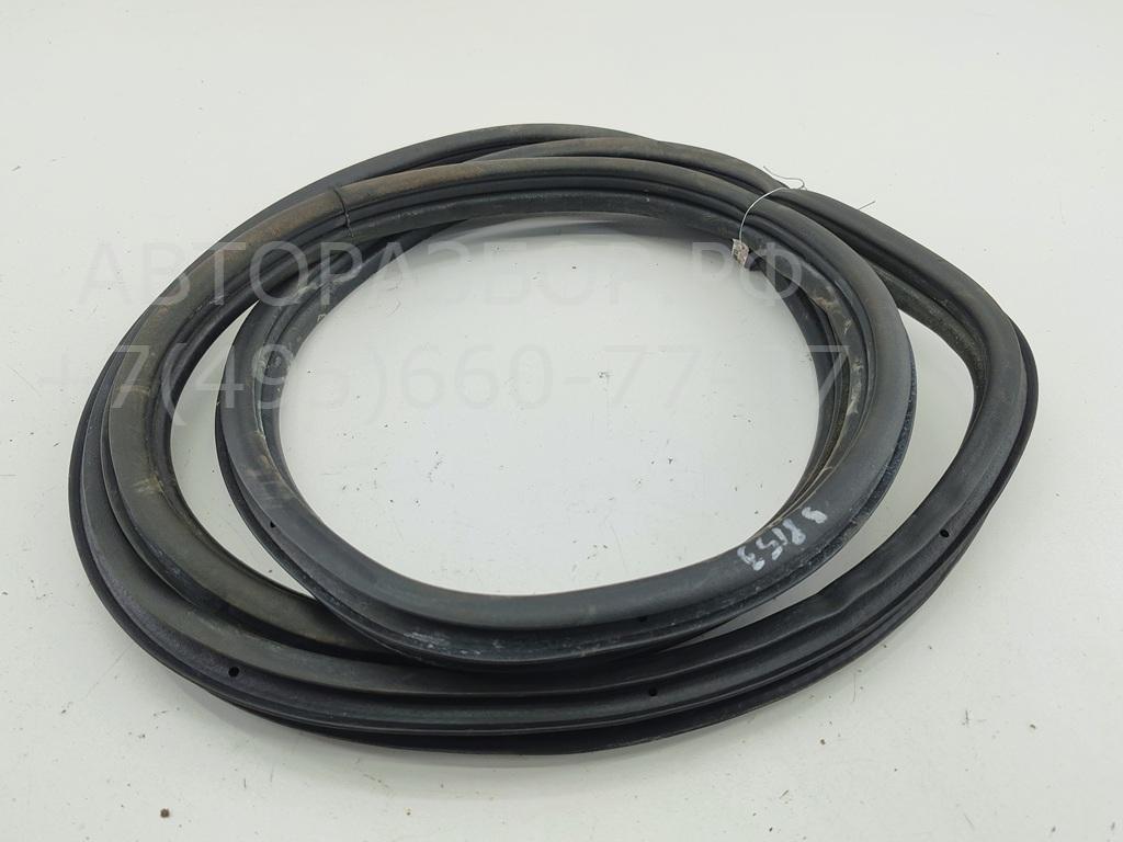 Уплотнитель двери