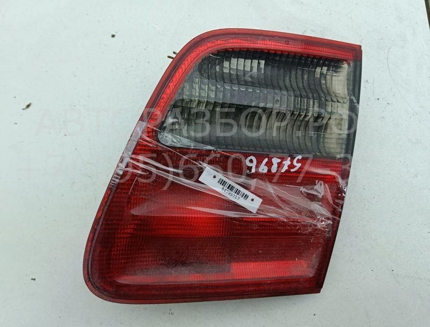 Фонарь задний внутренний правый