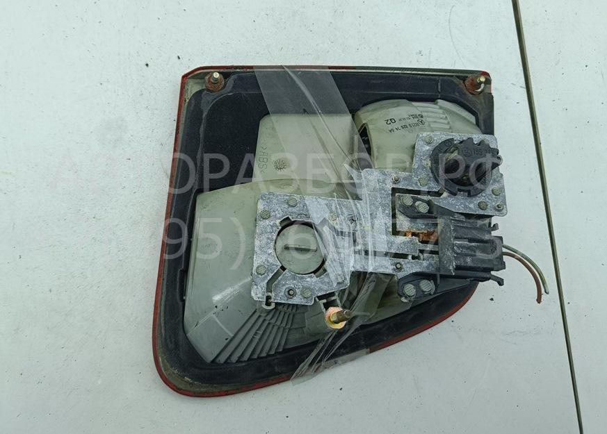 Фонарь задний внутренний правый