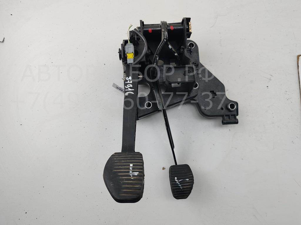 Блок педалей