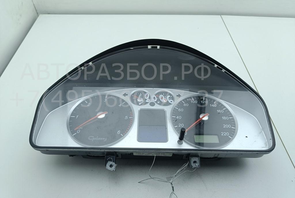 Панель приборов