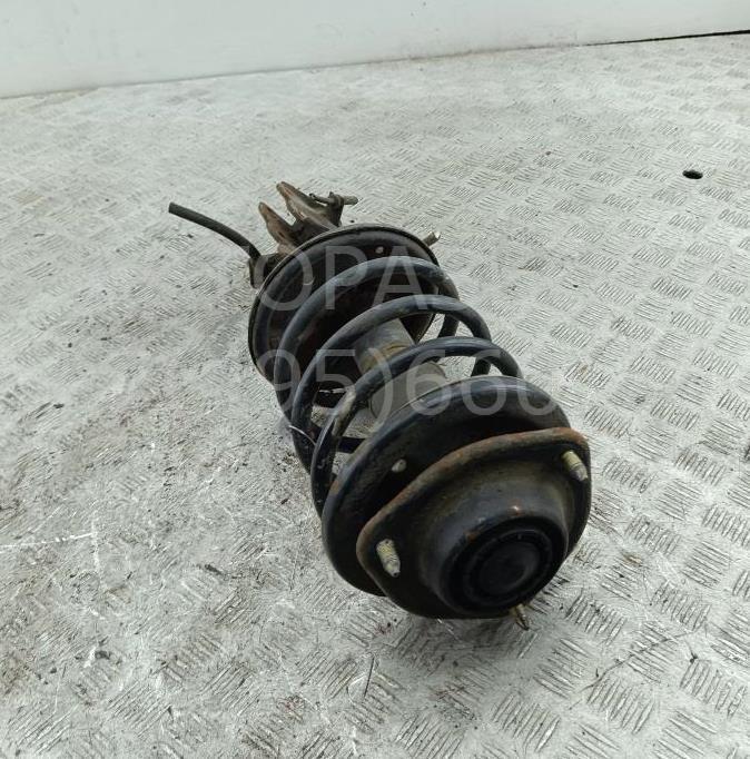 Амортизатор передний правый