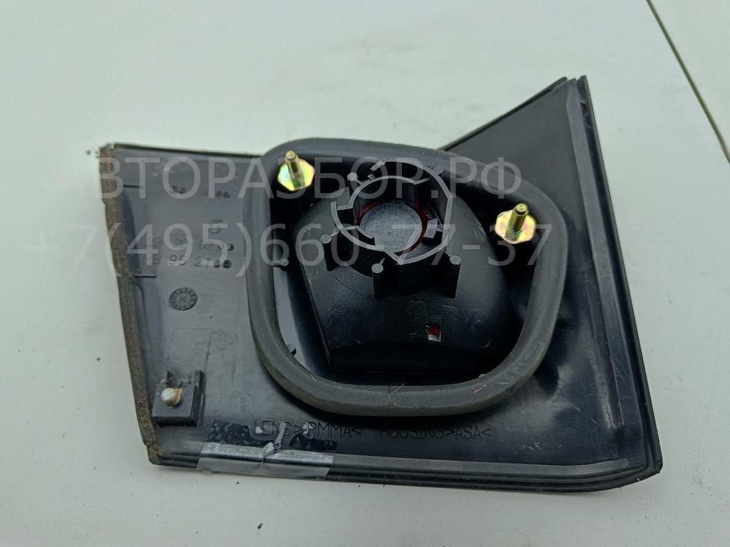 Фонарь задний внутренний правый