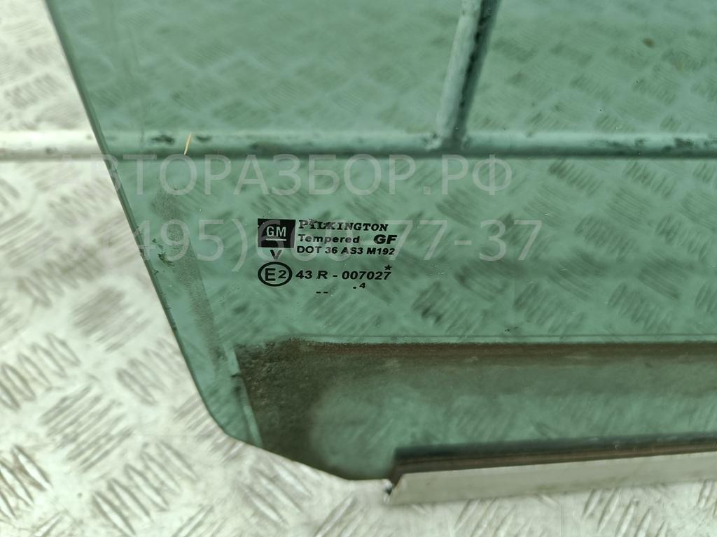 Стекло двери задней правой