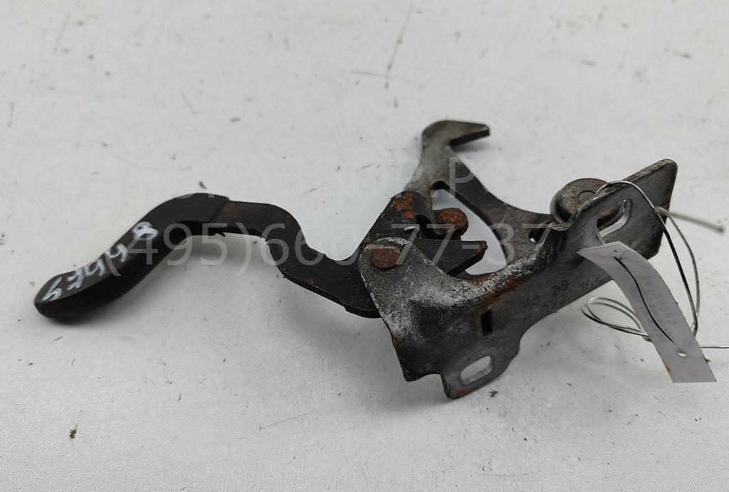 Ручка открывания капота