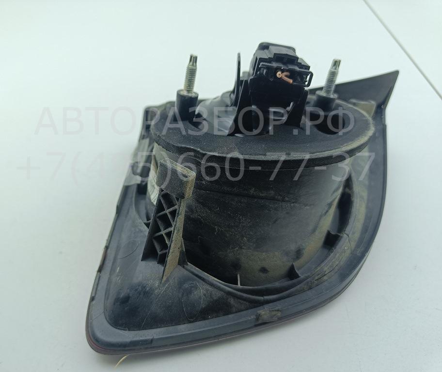 Фонарь задний внутренний правый